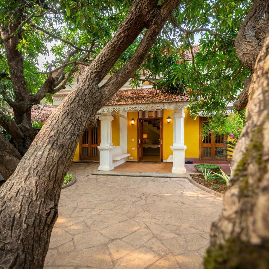 Ama Stays & Trails Chikoo Villa, Goa Old Goa Bagian luar foto